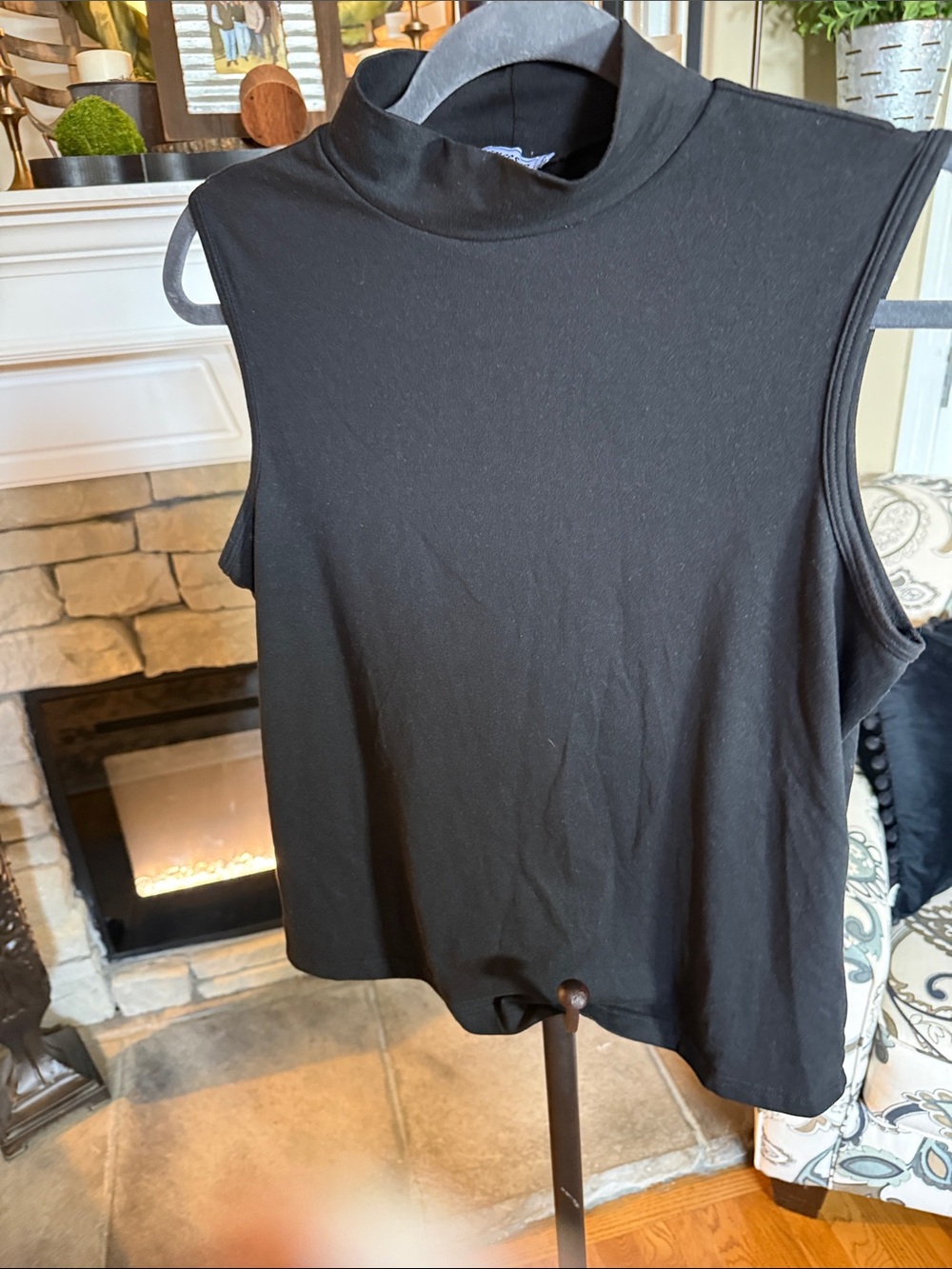 Sleeveless Mock Neck Tank Top in Black